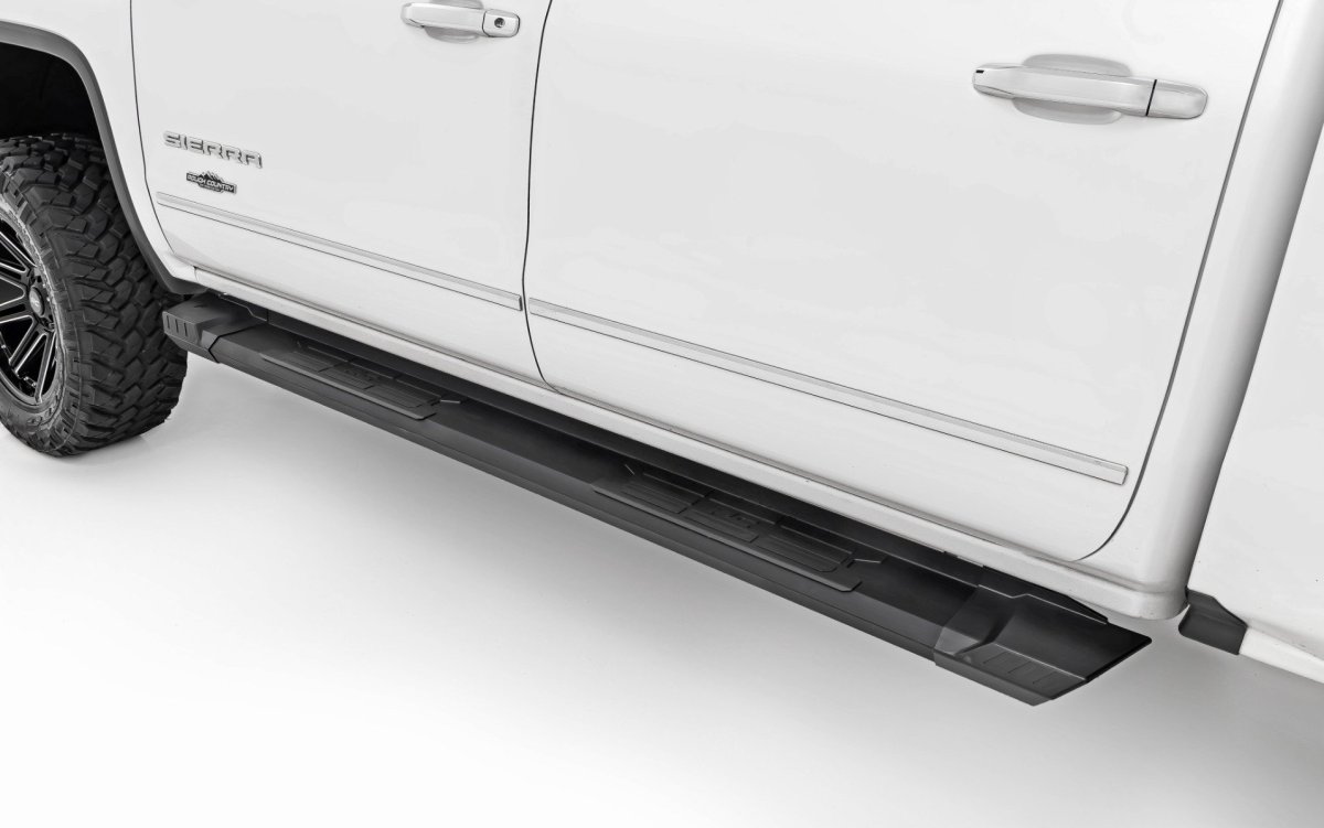 GMC Sierra 3500 HD Running Boards - Rough Country - HD2 Aluminum - Black - '07-'18